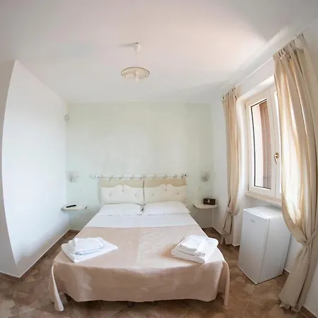 Blue And Blue فندق مبيت وإفطار أُجينتو